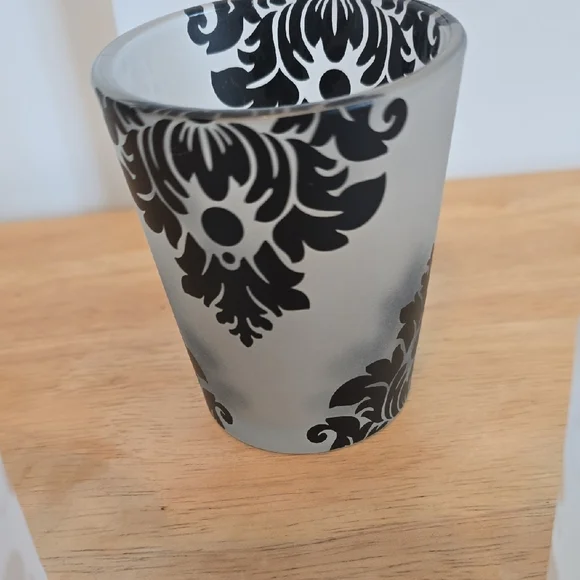 PartyLite Frosted White Votive Trio with Black Damask Accent - Picture 4 of 7